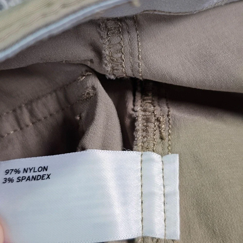 Duluth Trading Co Cargo Shorts Mens 38 Beige Nylon  Outdoor Dry On The Fly